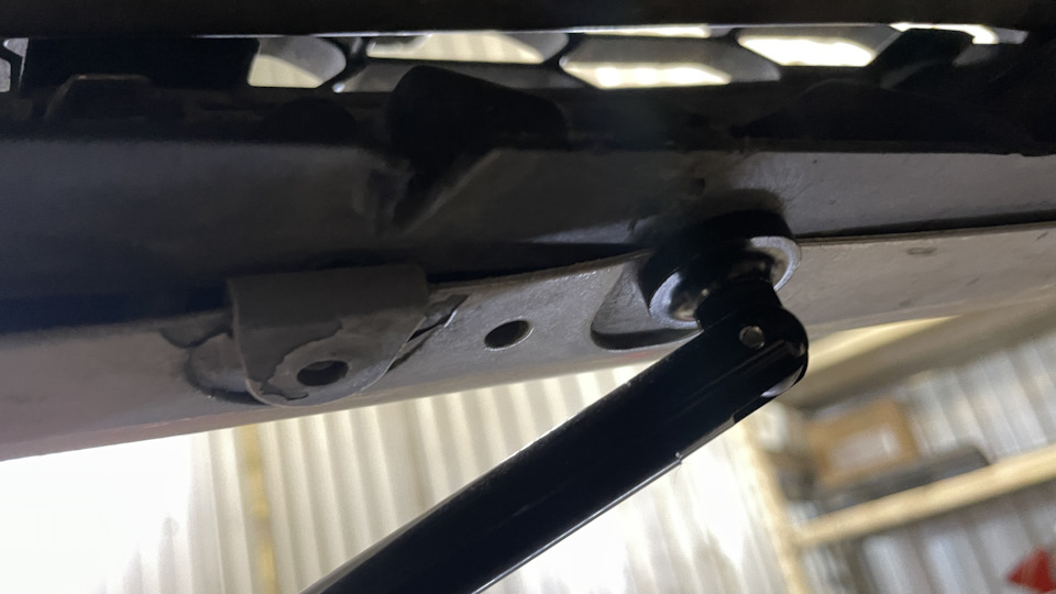 Все по заводу 🤣 болт он — Mazda 3 (1G) BK