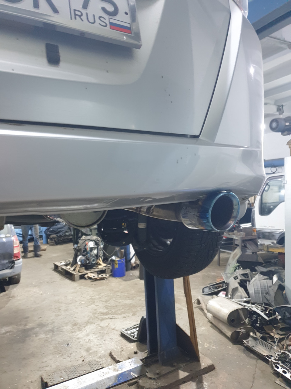 Установка выхлопа банка Greddy JASMA — Honda Freed (1G), 1,5 л, 2010 ...