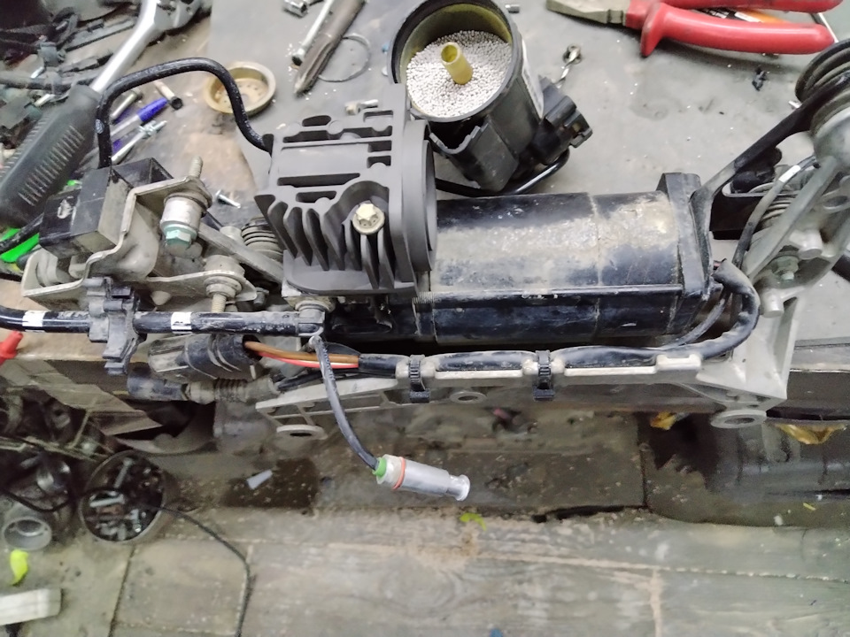 Фото в бортжурнале Porsche Cayenne (1G) 955/957