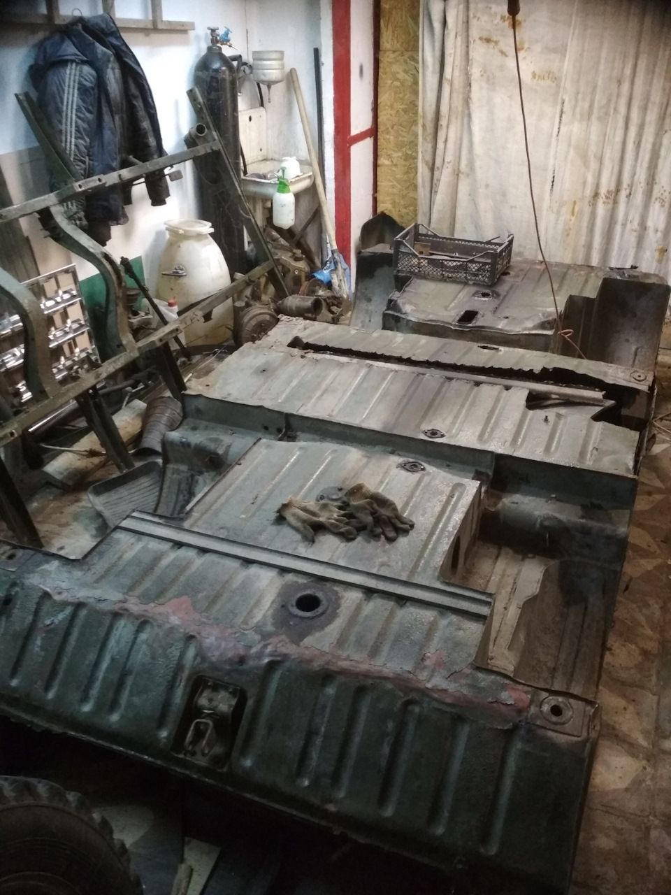 Луаз проекты. Разборки луаз. Луаз удлинение передних крыльев. Луаз на разбор в турунтаево. Вин кузова на луаз 969м.