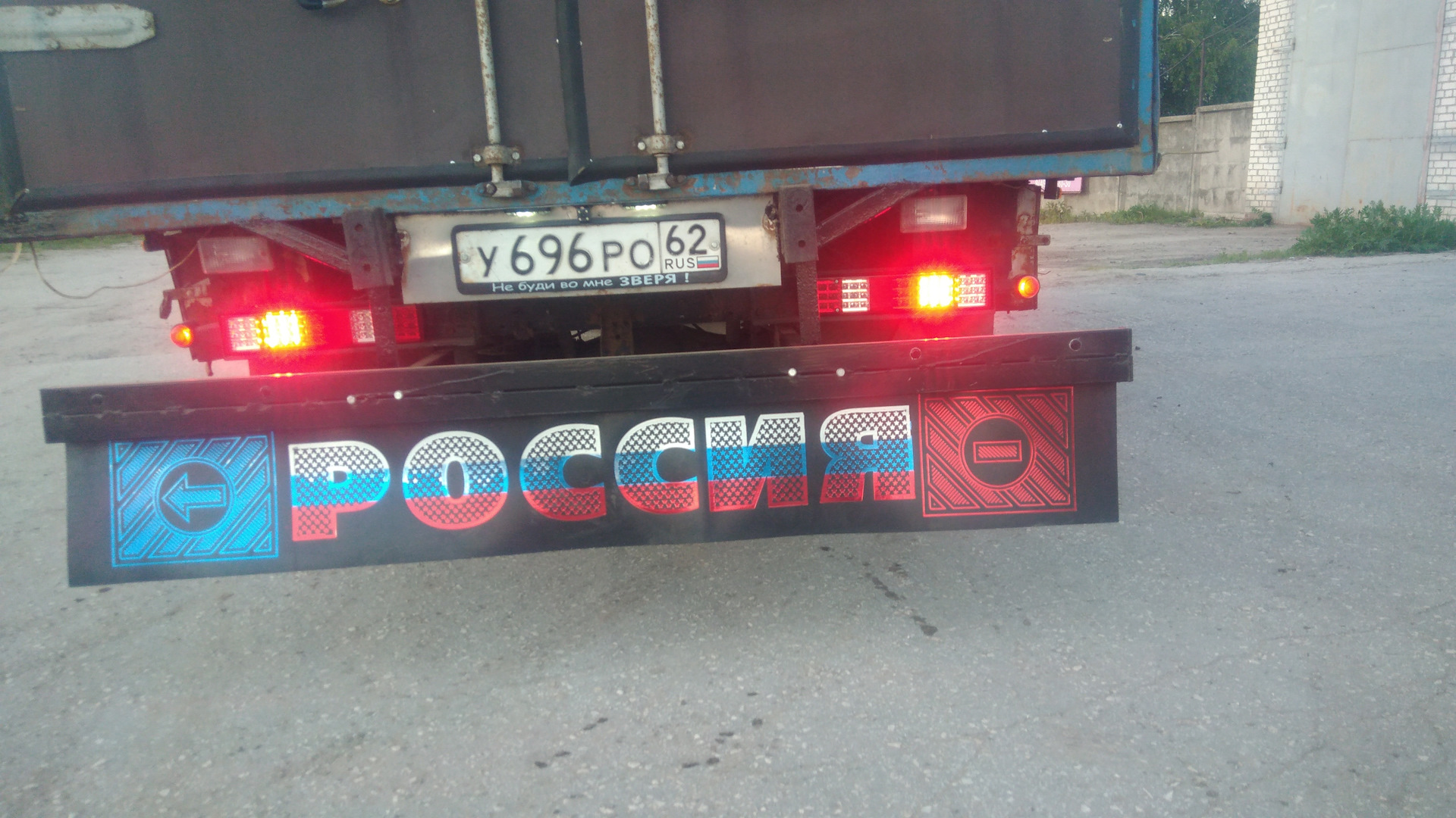 Фонари, парктроник, камера — ГАЗ Газель, 2,7 л, 2011 года | плановое ТО ...