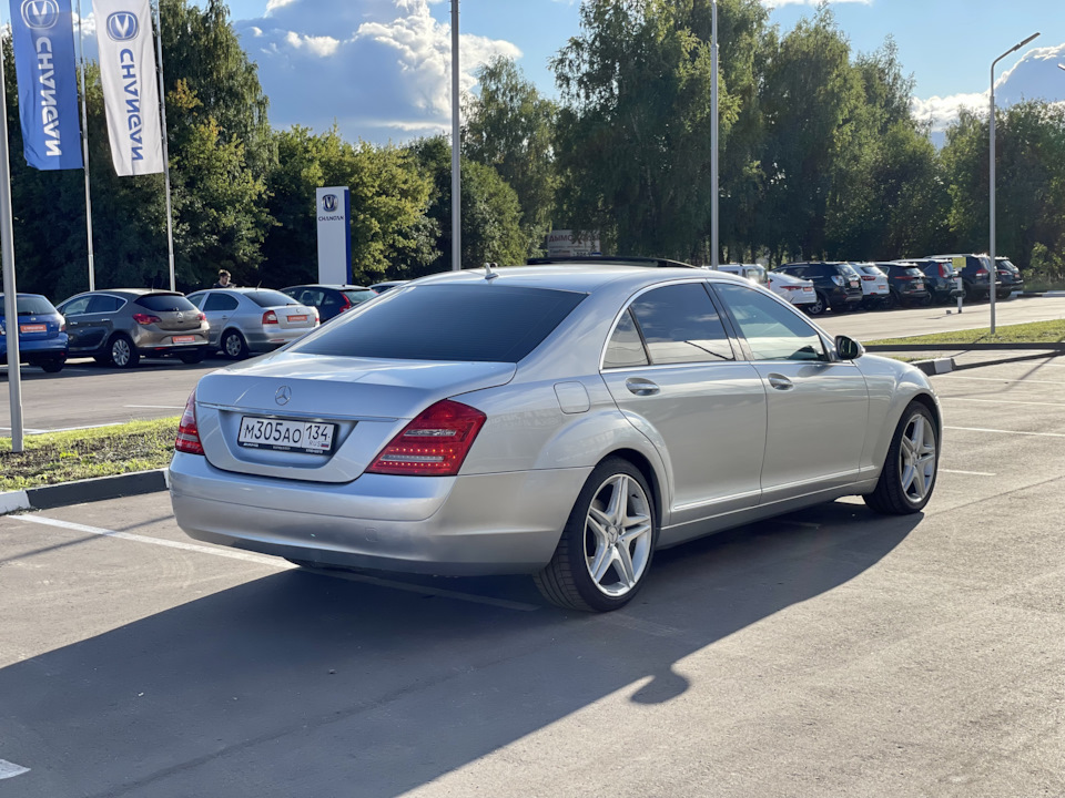 W221 пикап