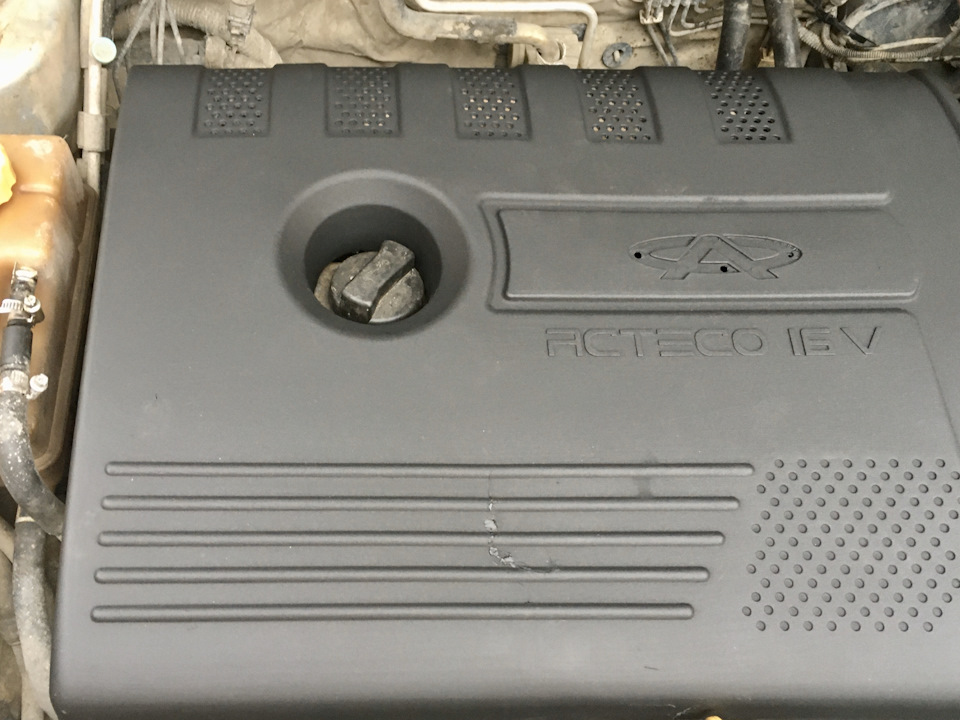 Как покрасить пластик под капотом. — ТагАЗ Vortex Estina, 1,6 л, 2009 ...