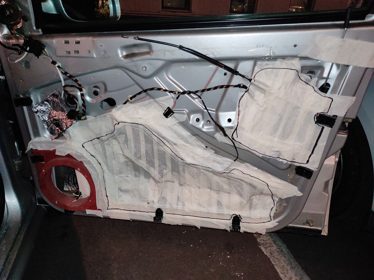 Заглушки технологических отверстий дверей. — Skoda Octavia Mk1, 1,6 л ...