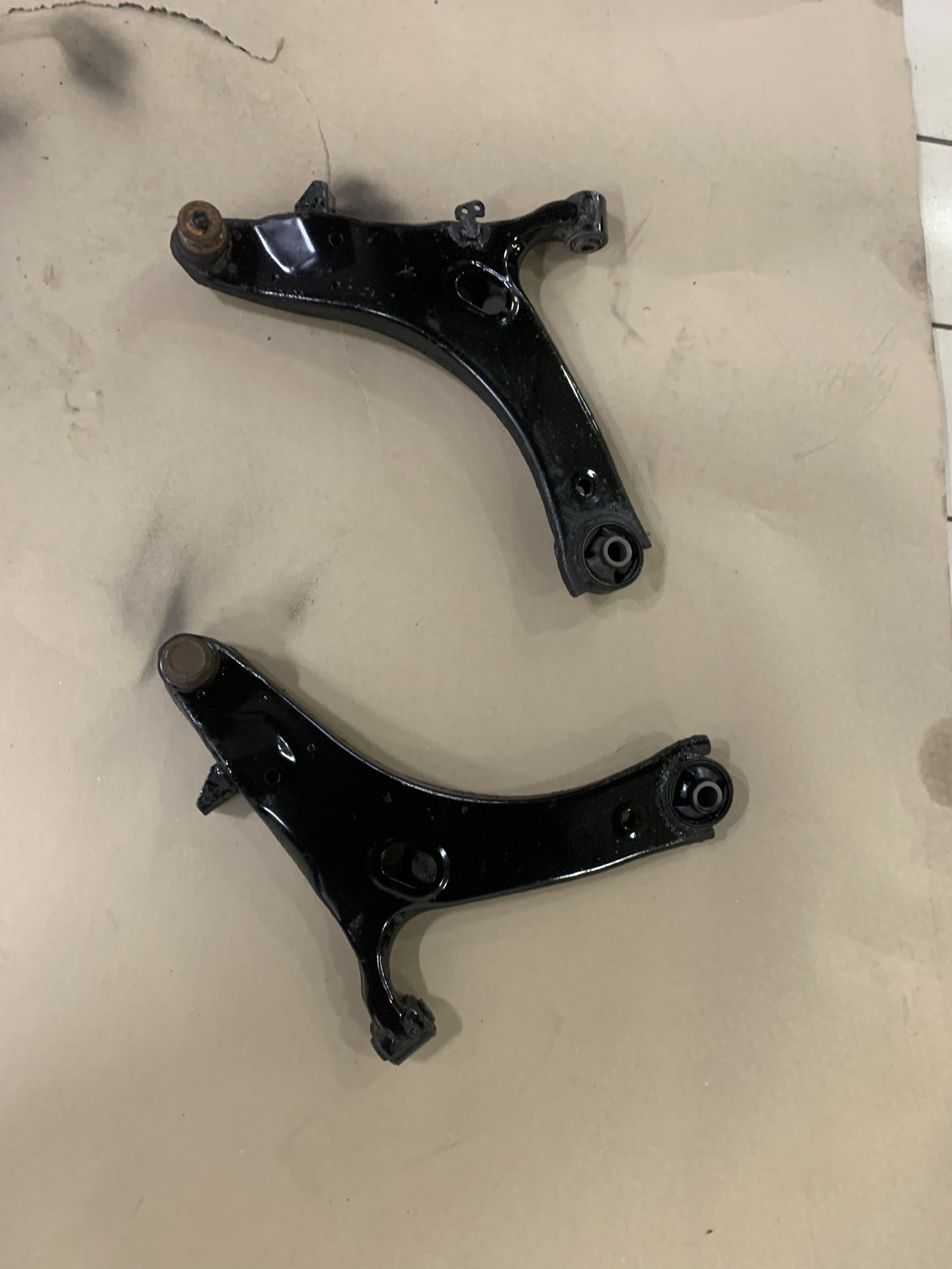 Лобовое + задние сайлентблоки — Subaru Forester (SH), 2,5 л, 2010 года ...
