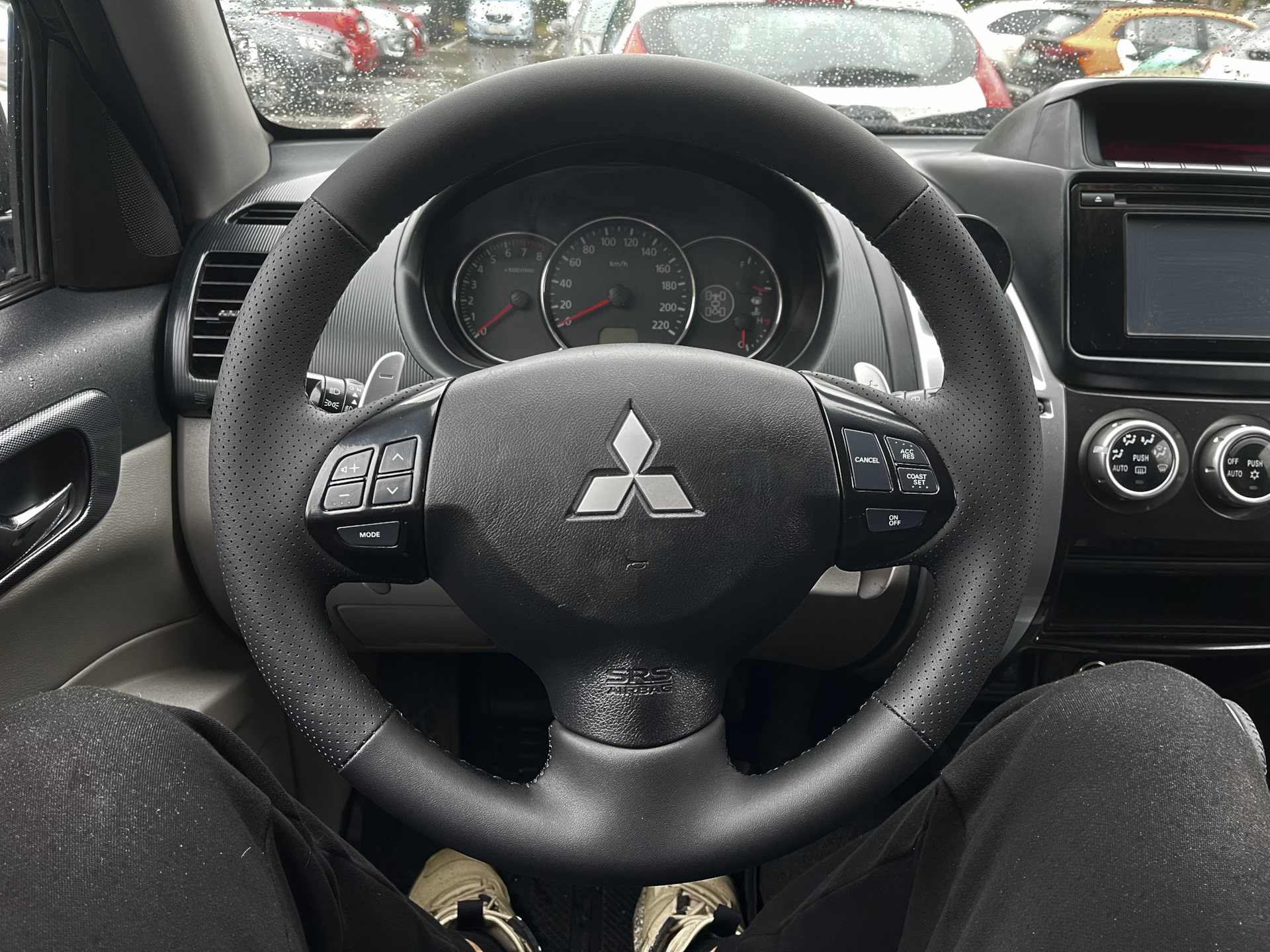 Руль паджеро спорт 2. Кнопки для штатного руля Митсубиси Монтеро 3.