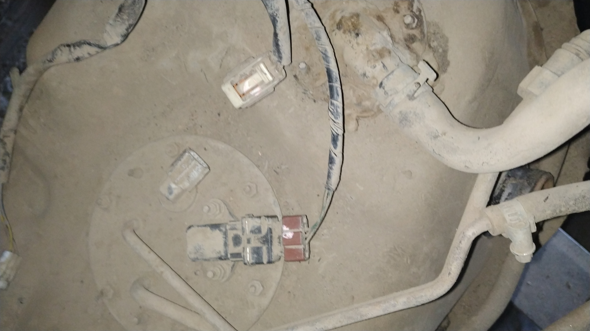 Бензонасос монтеро спорт