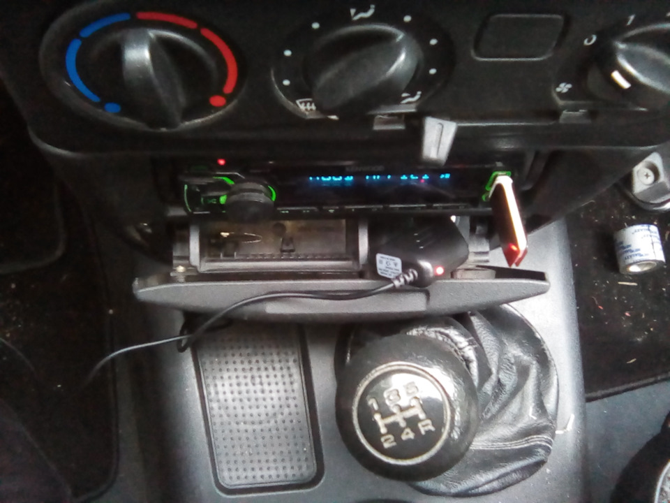 Прикуриватель — Chevrolet Niva (1G), 1,7 л, 2007 года | своими руками ...