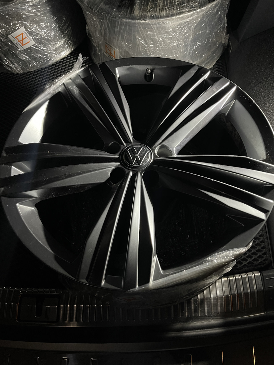 Фото в бортжурнале Volkswagen Tiguan (2G)