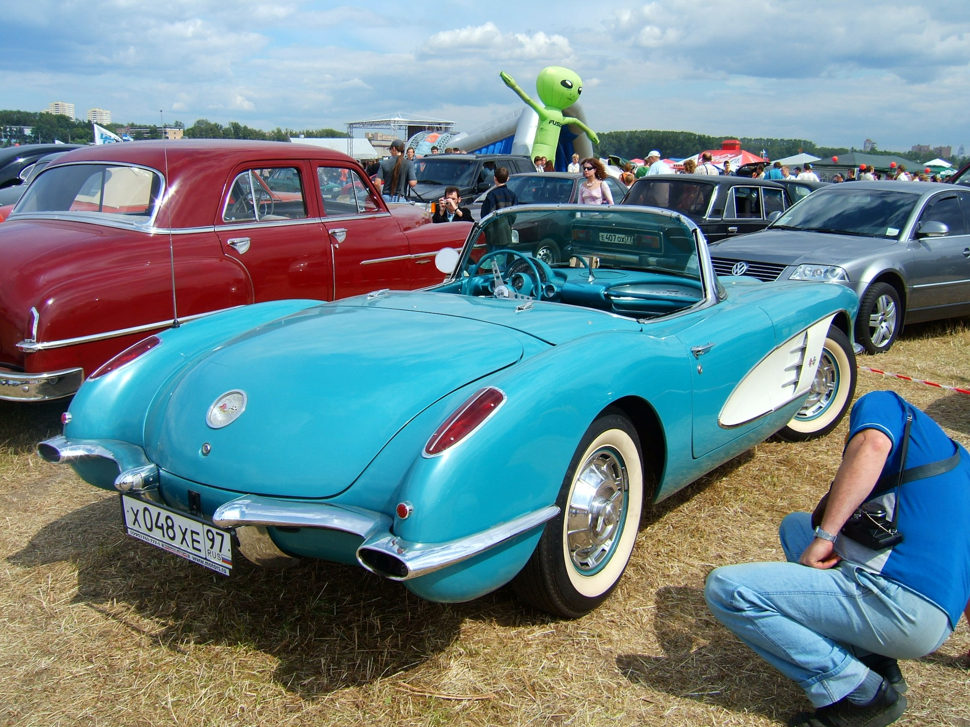 Авто похожие. Chevrolet Corvette 1958 Roadster. Chevrolet Corvette 1958 года. Автоэкзотика Мустанг. Американские автомобили 2005-х.