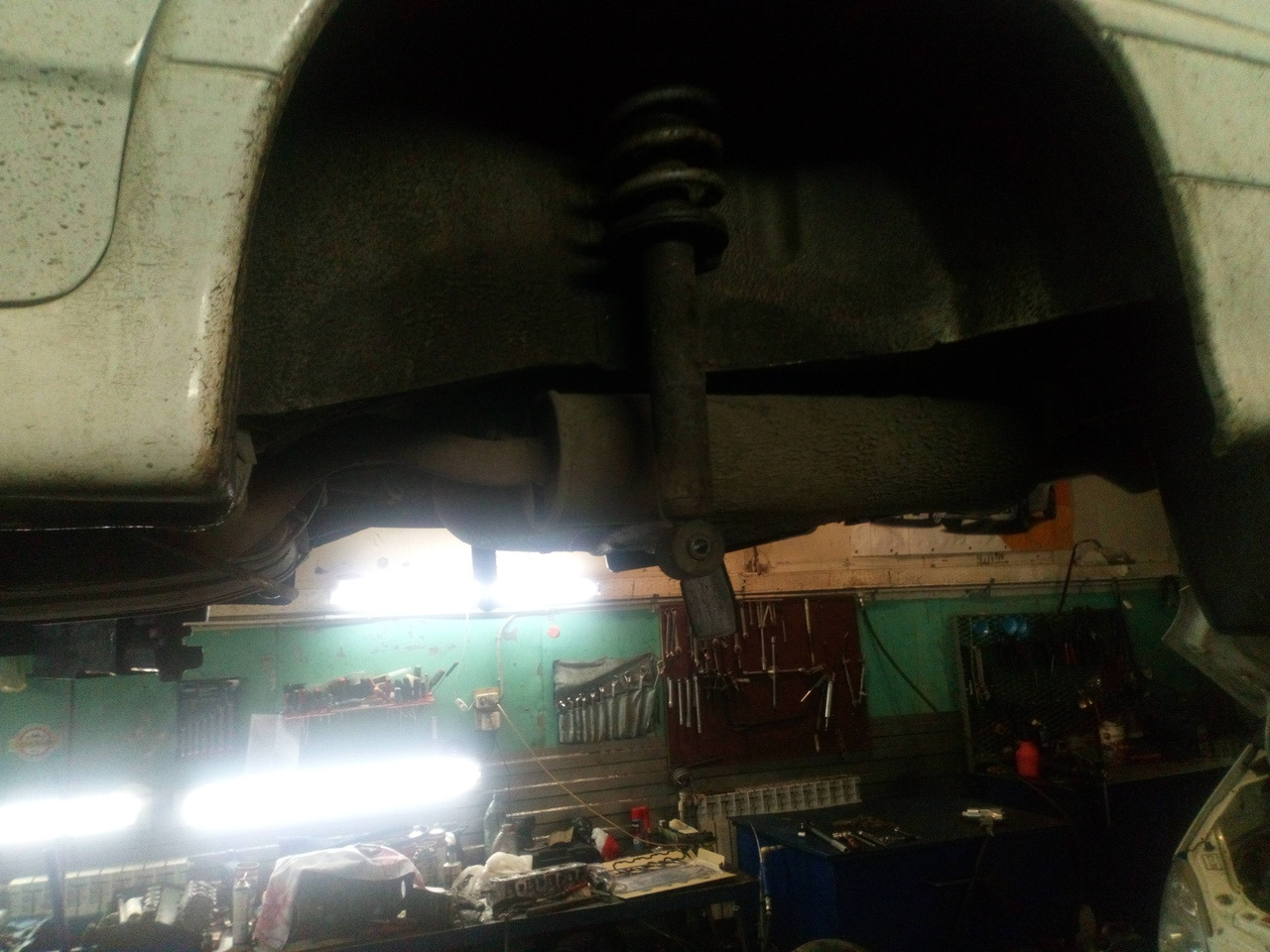 Замена сайлентблоков на задней балке. — Lada 2114, 1,6 л, 2011 года ...