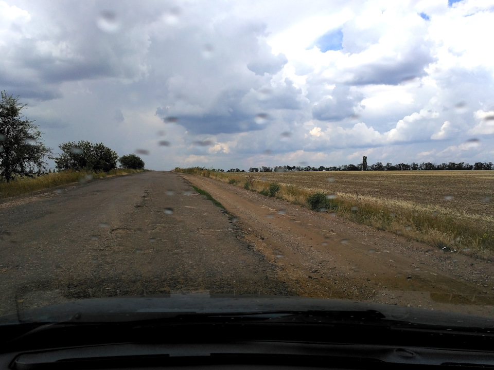 С первыми метрами асфальта начались первые капли дождя ))) — FIAT Linea