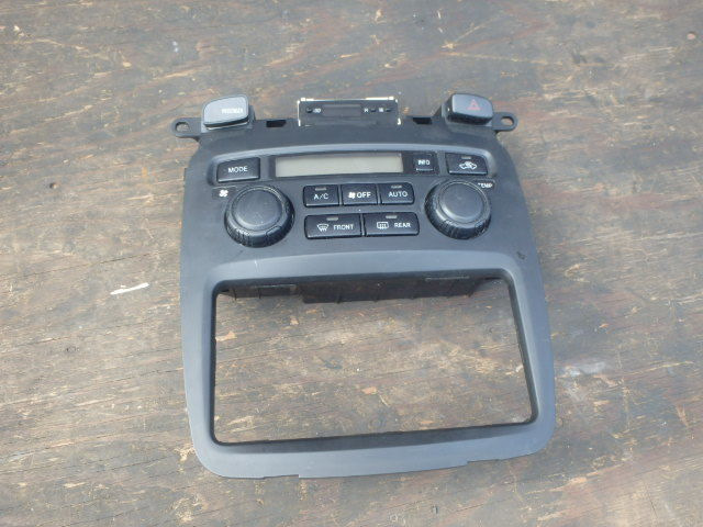 Тойота клюгер панель климата. Климат контроль клюгер. Климат контроль toyota kluger. Блок управления климат-контролем toyota kluger. Климат контроль клюгер.