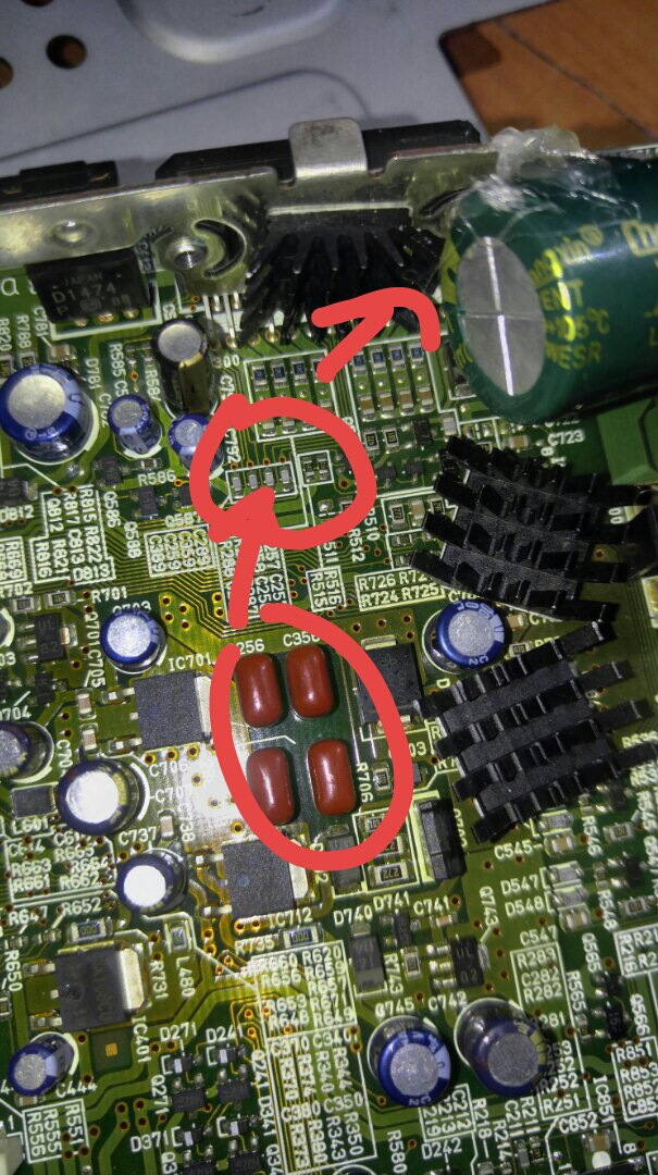 Так примерно идёт сигнал на унч… И да, более емкий конденсатор на 10000мкф и доп радиаторы на проблемные места — Honda Civic Hatchback (8G). Запчасти на фото: 1720001, D548S