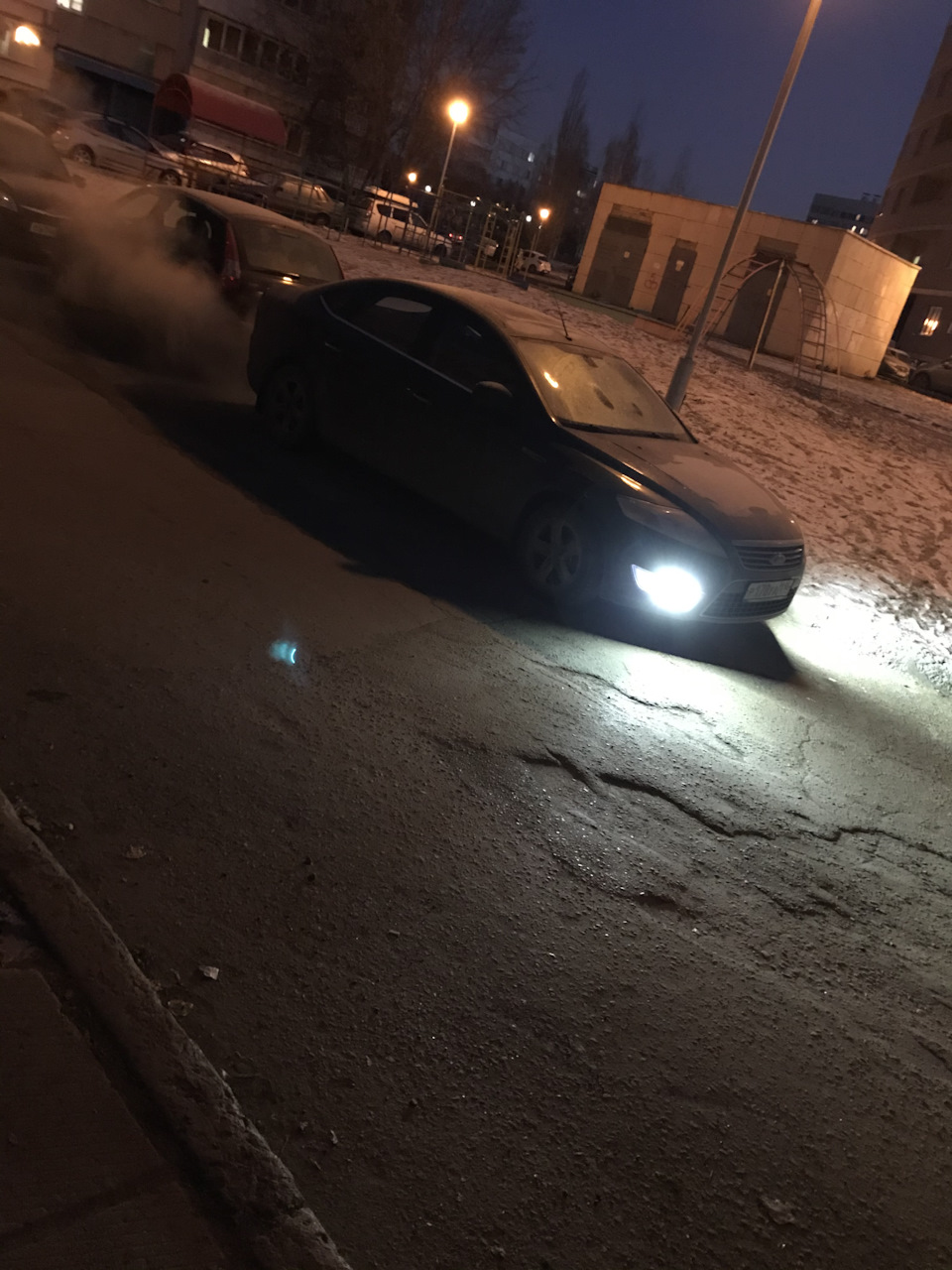 Не горят габариты…Вооще не горят. — Ford Mondeo IV, 2 л, 2008 года ...