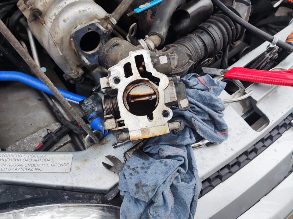 Грязный дроссель — Chevrolet Niva GLX, 1,7 л, 2014 года | своими руками ...