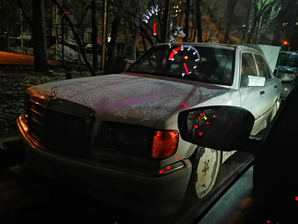 Фото в бортжурнале Mercedes-Benz E-Class Estate (S124)