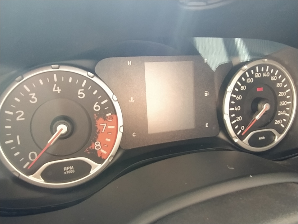 В авто — Jeep Renegade