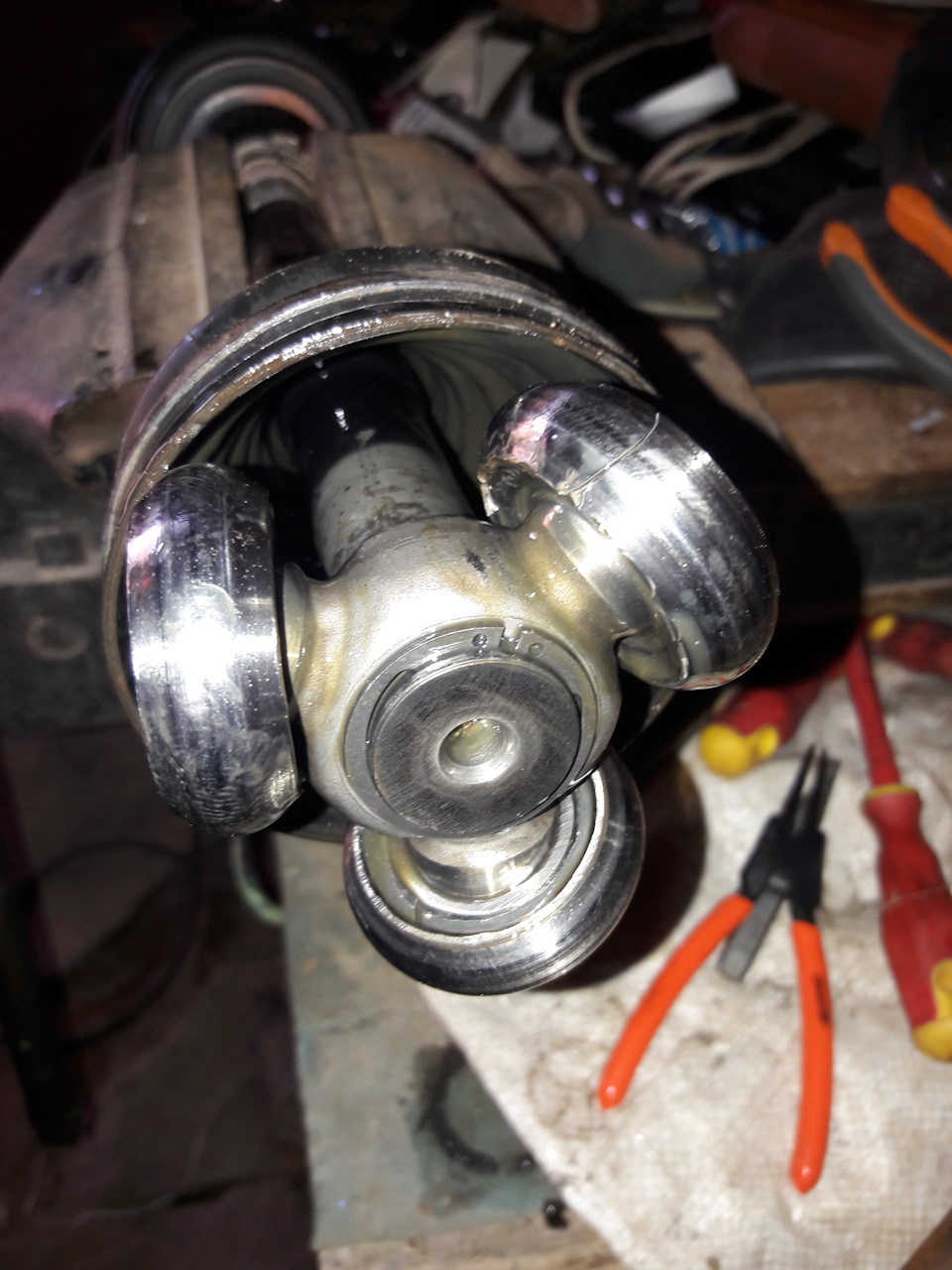 IUAAAgKIWOA 960 Как выбить внутренний шрус тигуан