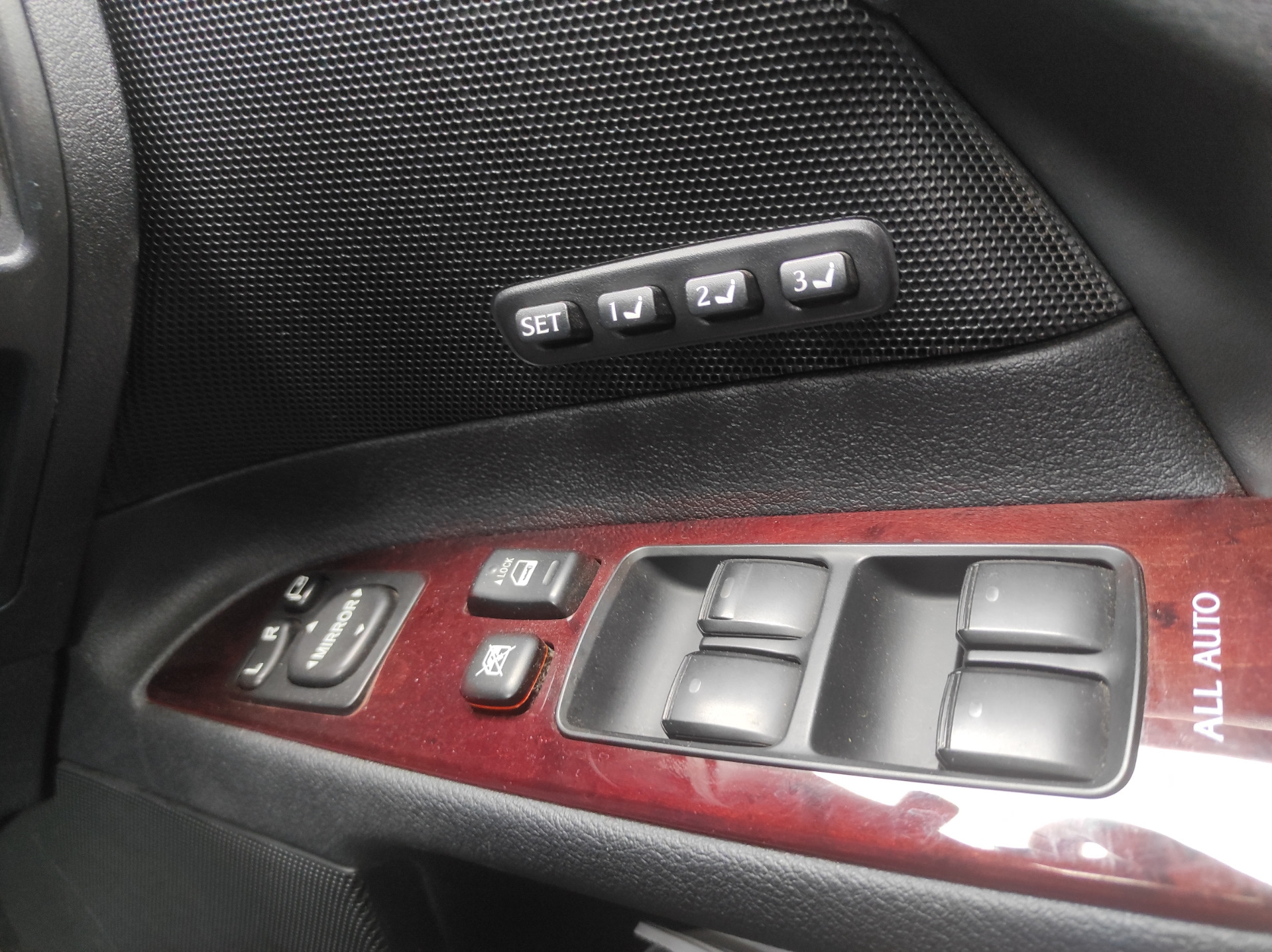 Lexus is 250 2007 память сидений. Память сидений GLS. Память сидений Exeed RX. Кнопки включения подогрева задних сидений в Lexus RX 200t.