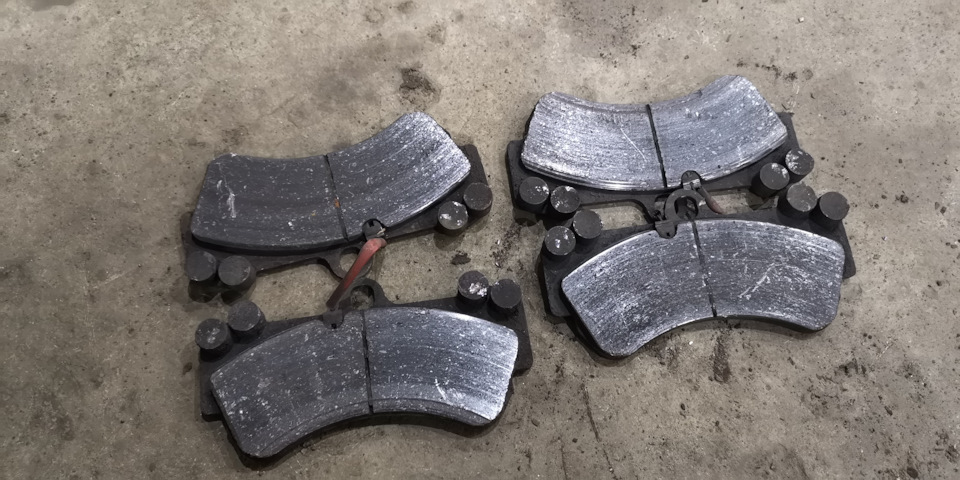 Фото в бортжурнале Volkswagen Touareg (1G)