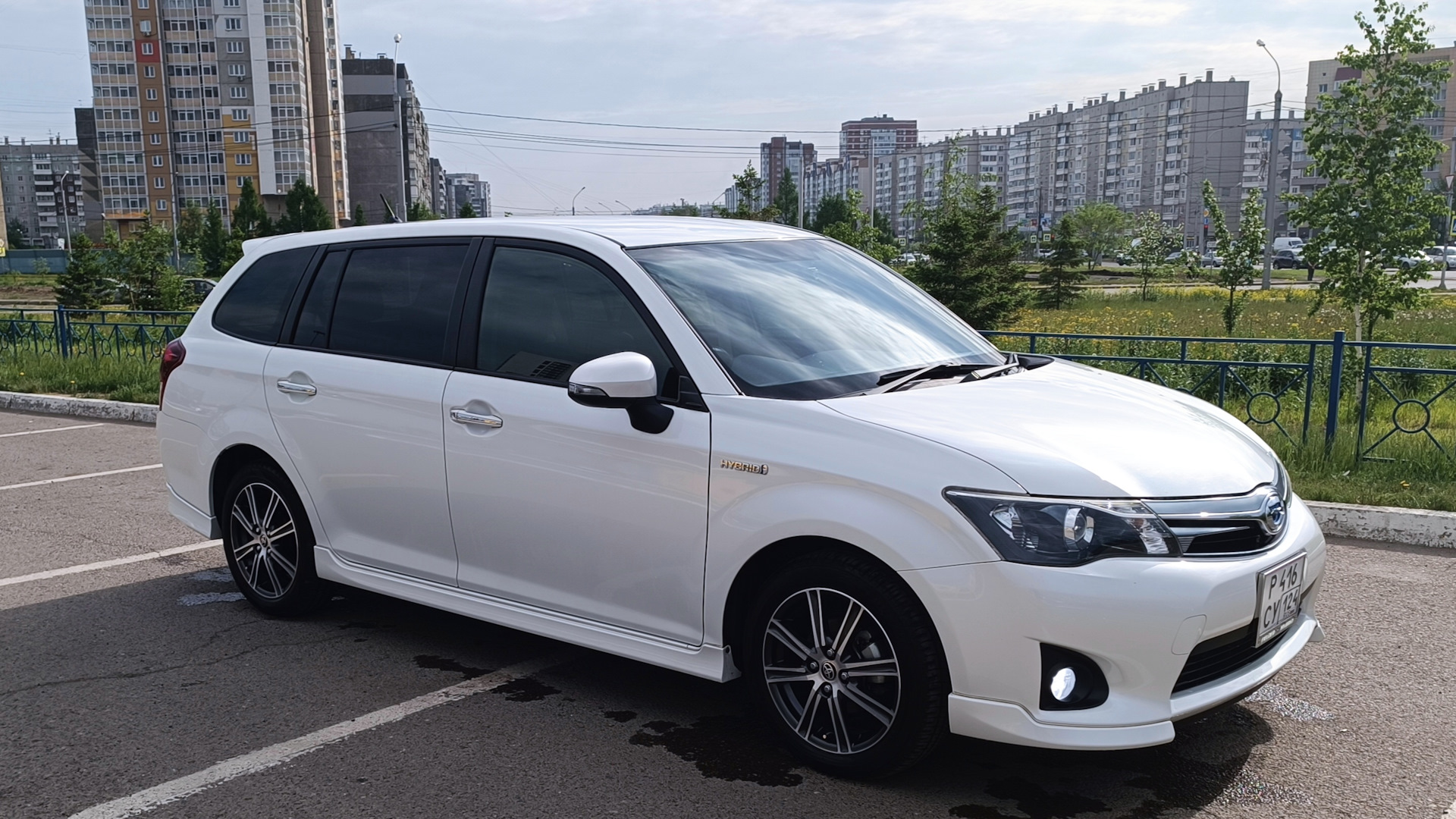 Toyota Corolla Fielder Hybrid 1.5 гибридный 2014 | на DRIVE2