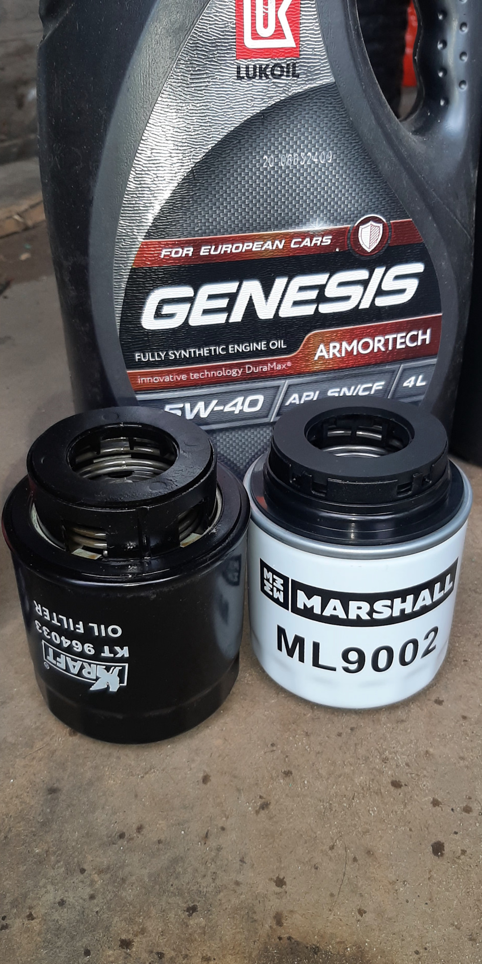 Замена масла с помощью насоса — Volkswagen Polo Sedan, 1,6 л, 2011 года ...