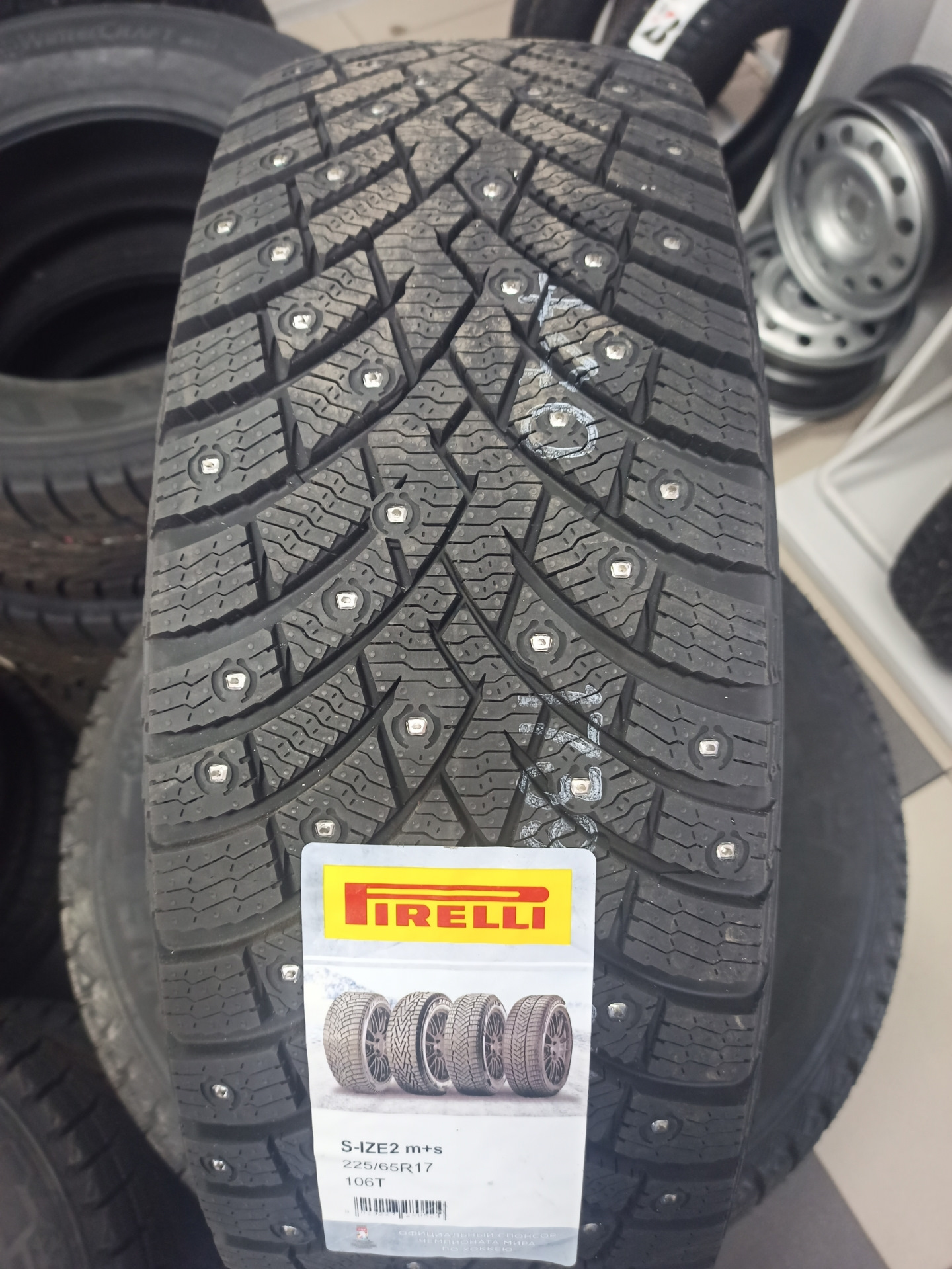 Pirelli scorpion ice zero 2