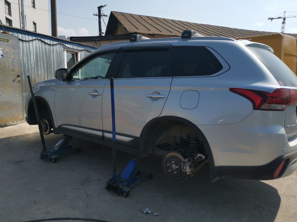 Поехали в лето! Датчики давления — Mitsubishi Outlander (3G), 3 л, 2020 ...