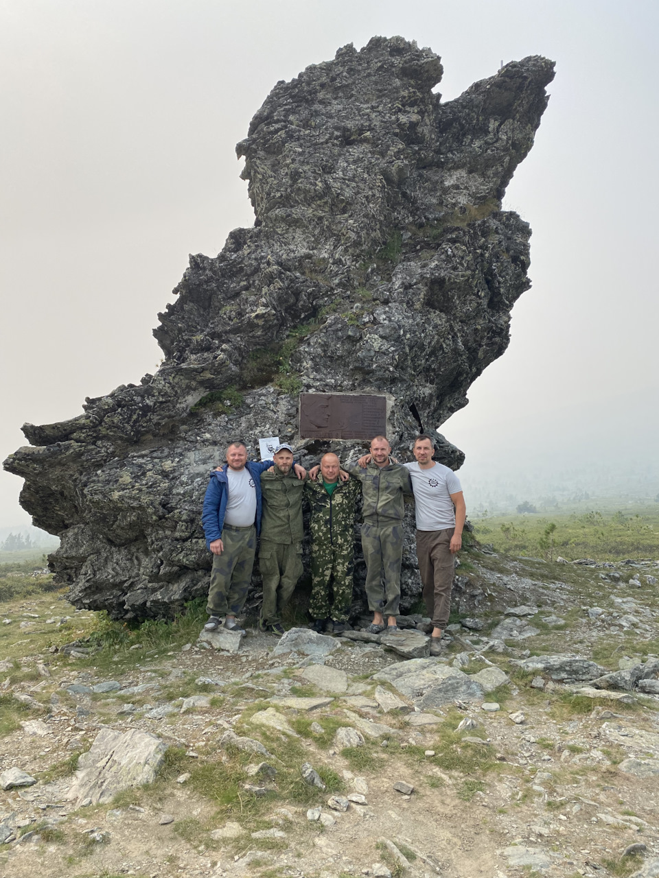 Гибель тургруппы дятлова 1959. Экскурсия на перевал дятлова. Смерть тургруппы дятлова. Перевал дятлова тибо бриньоль. Гибель тургруппы дятлова 1959.