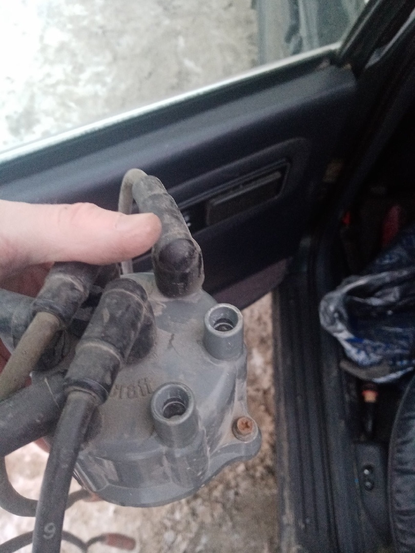 Крышка прерывателя распределителя — Ford Scorpio I, 2,9 л, 1990 года ...