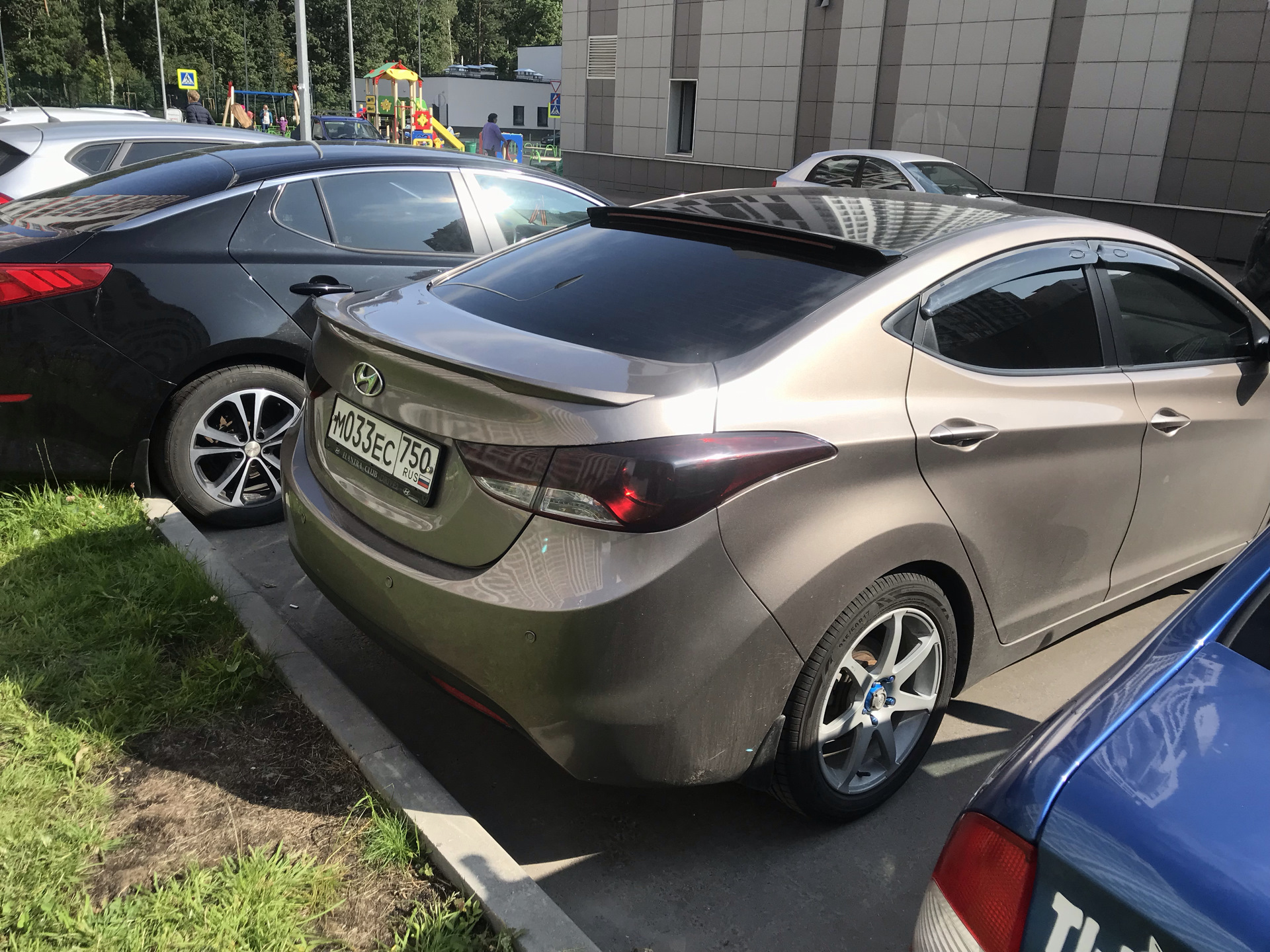 Спойлер Hyundai Elantra 5