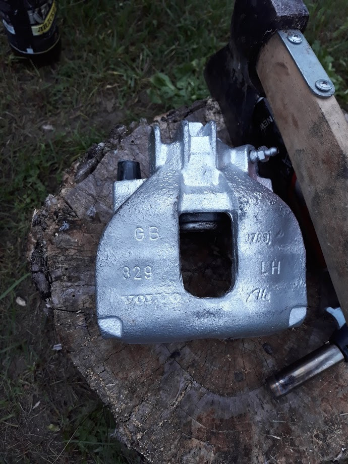 Суппорт 21214 смазка поршней. Бинокль суппорта duco. Как собрать суппорт. Как собрать суппорт. Пыльник суппорта паз.