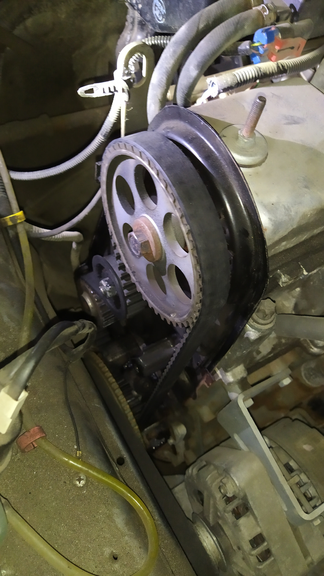 Металлический шум в области ГРМ (РЕШЕНО) — Lada 2115, 1,6 л, 2010 года ...