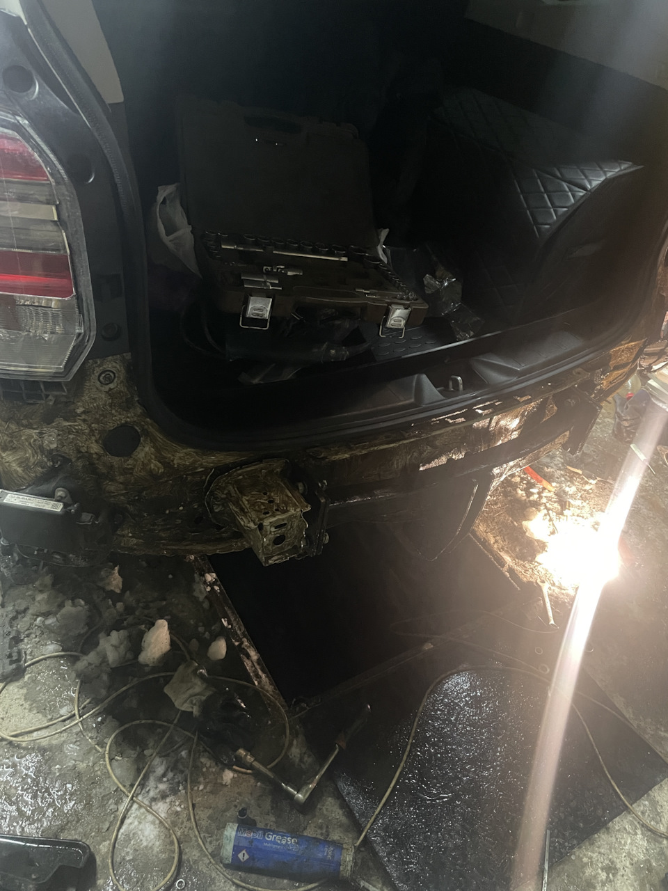 Установка ТСУ(фаркоп) от фирмы «Трейлер» — Subaru Forester (SJ), 2 л ...