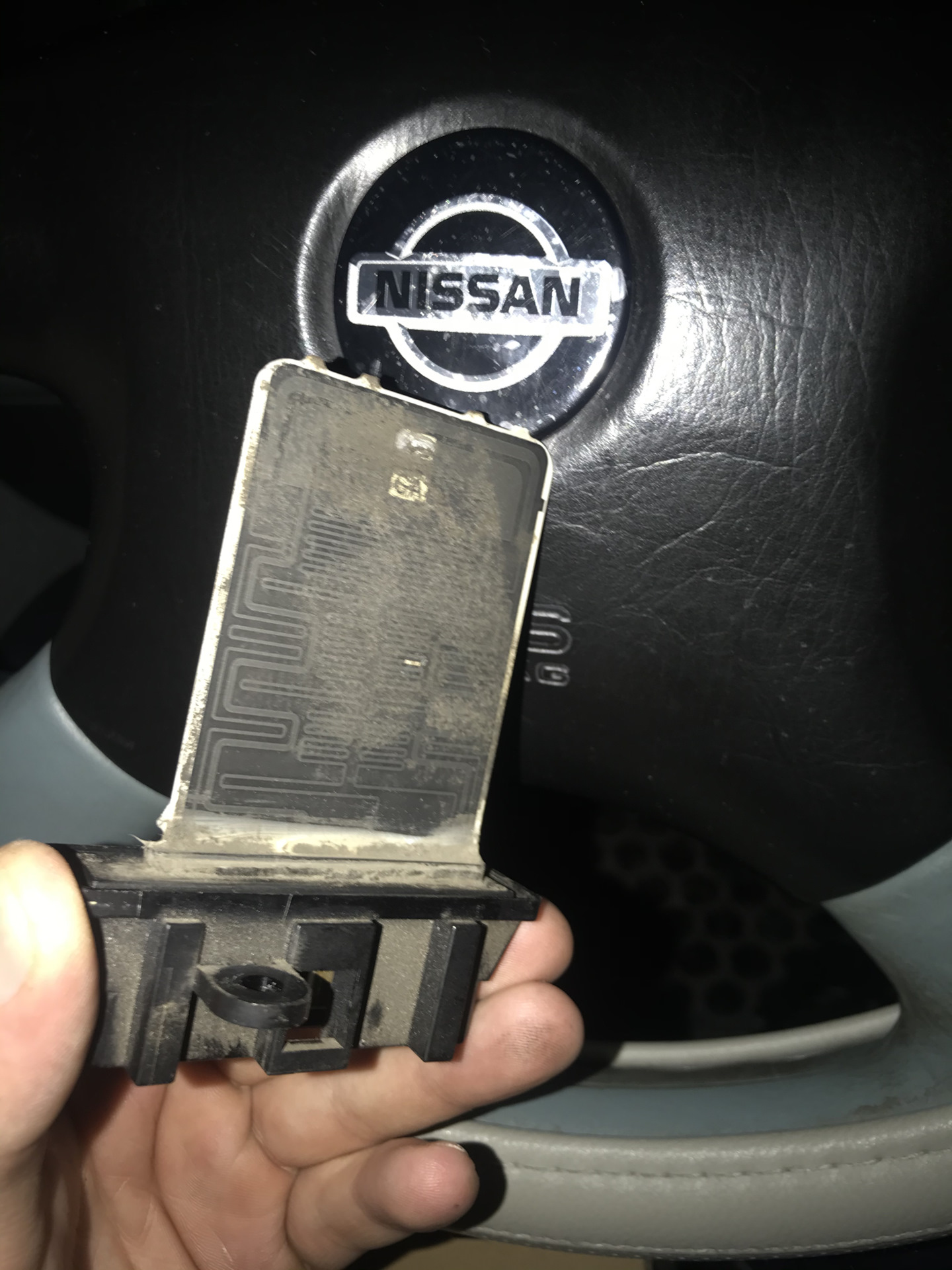 Не работает 1 2 3 скорость вентилятора печки. Не работает 1 скорость печки. Термопредохранитель печки форд фьюжн. Toyota sprinter скорости печки. Резистор отопителя 2110.