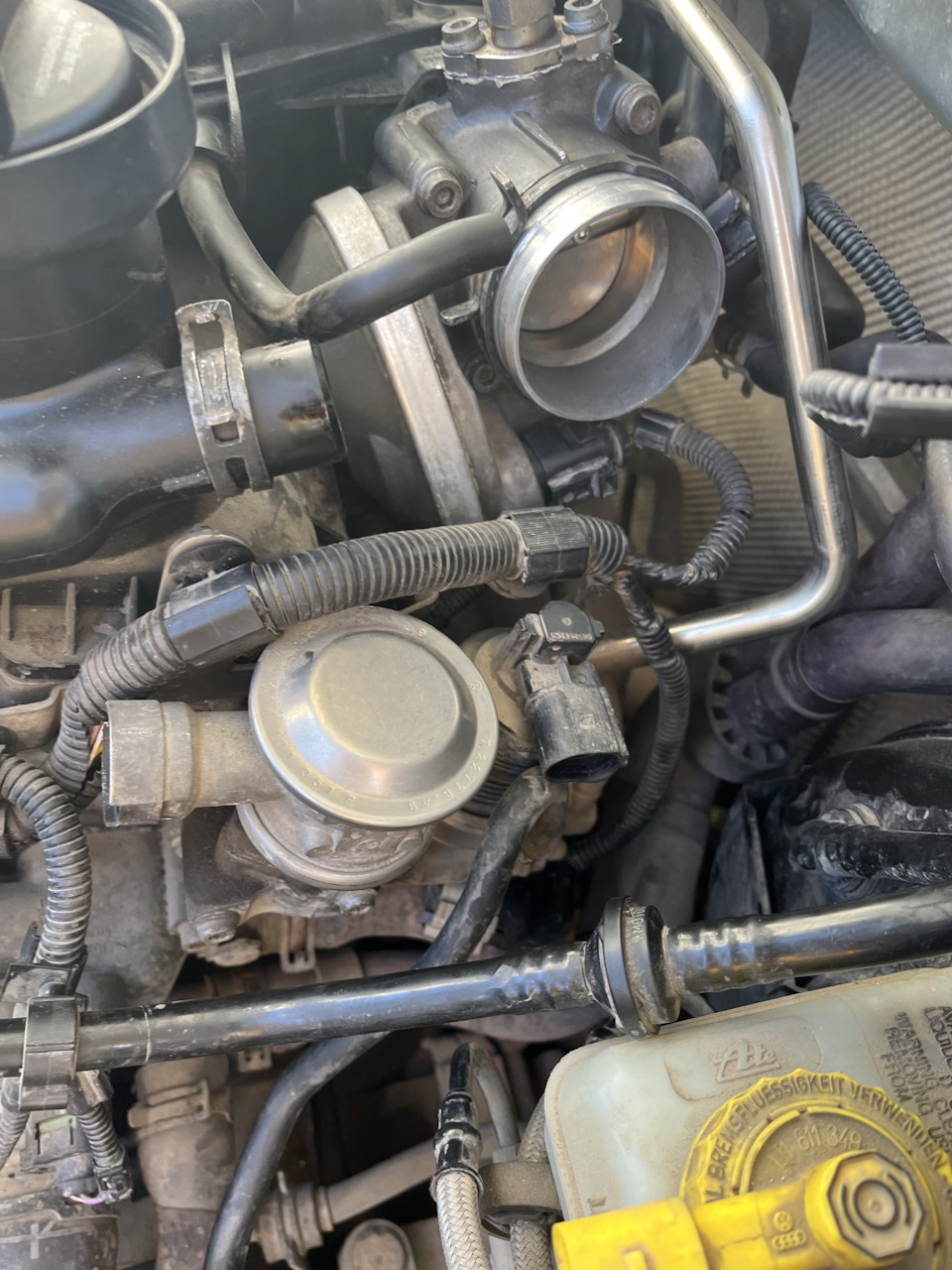 Троит двигатель и тугая педаль тормоза — DRIVE2