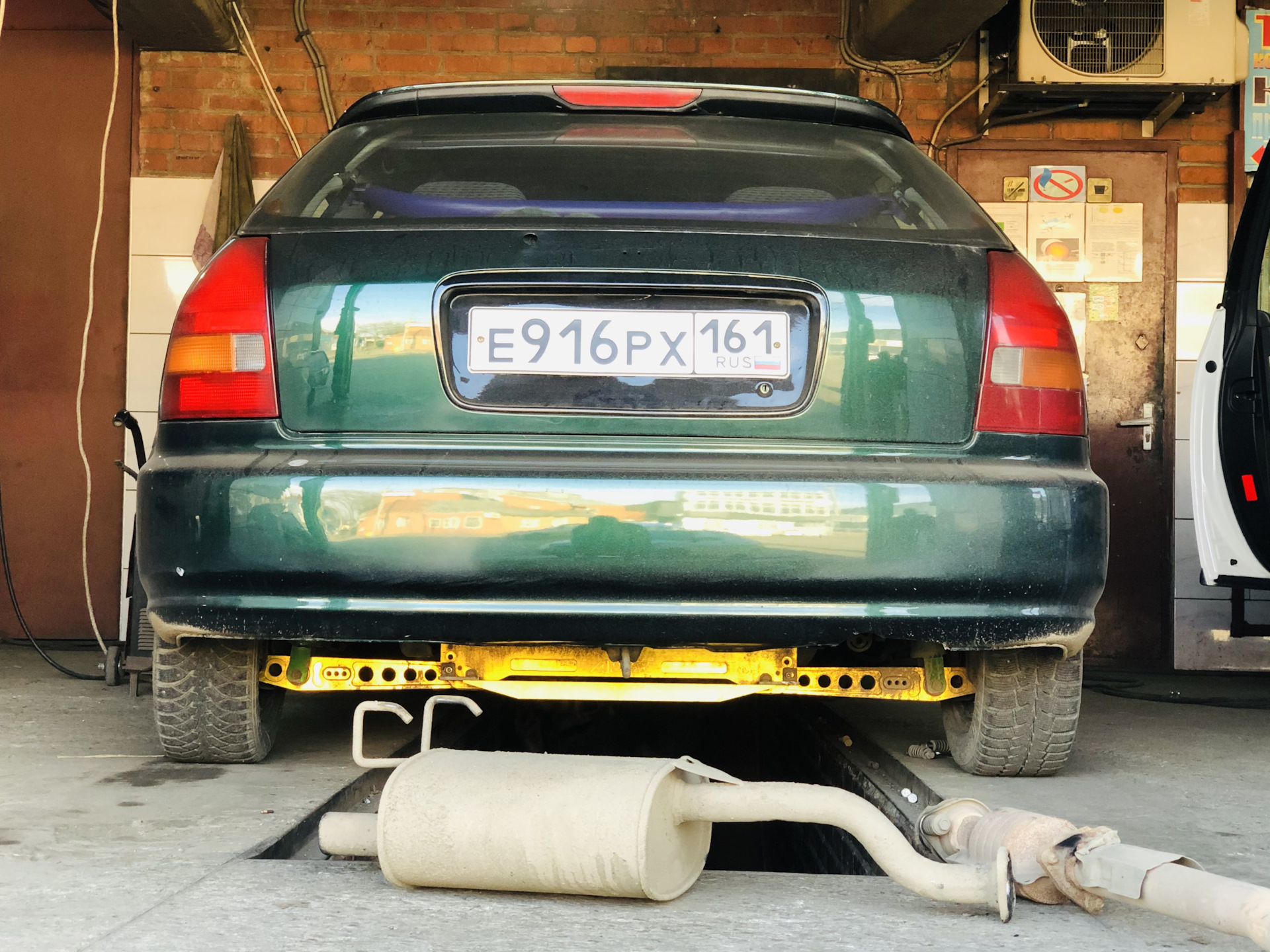Наконец-то ВЫХЛОП — Honda Civic Hatchback (6G), 1,6 л, 1996 года ...