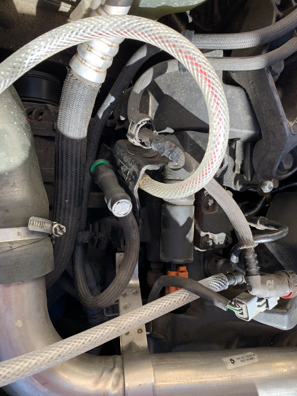 Промывка топливной Винсом — Renault Laguna III, 1,5 л., 2010 года ...