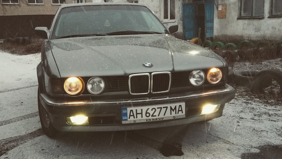 BMW 7 series Серый кардинал