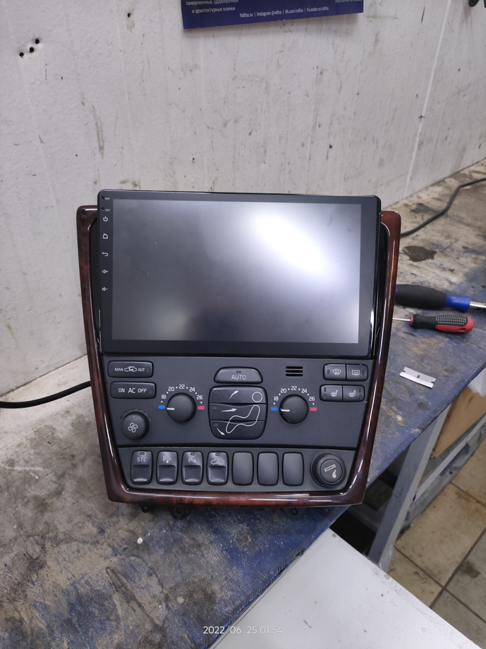 Вроде ничё так — Volvo S60 (1G)