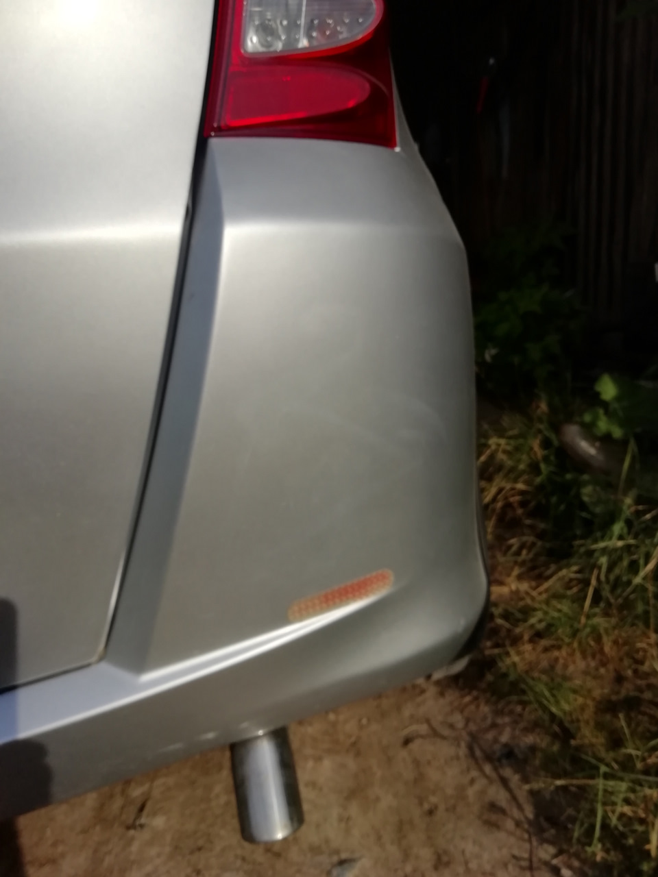 Правый — Honda Freed Spike