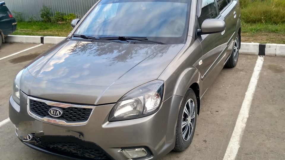 Загорелась лампа аккумулятора — KIA Rio (2G), 1,4 л, 2009 года ...