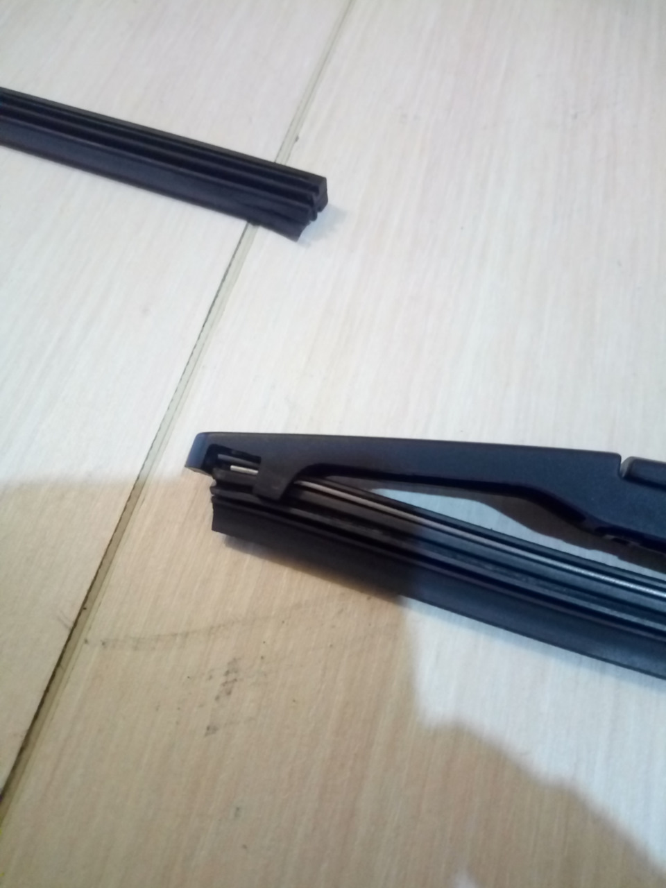 Щетка задней двери — Lifan X60, 1,8 л, 2015 года | своими руками | DRIVE2