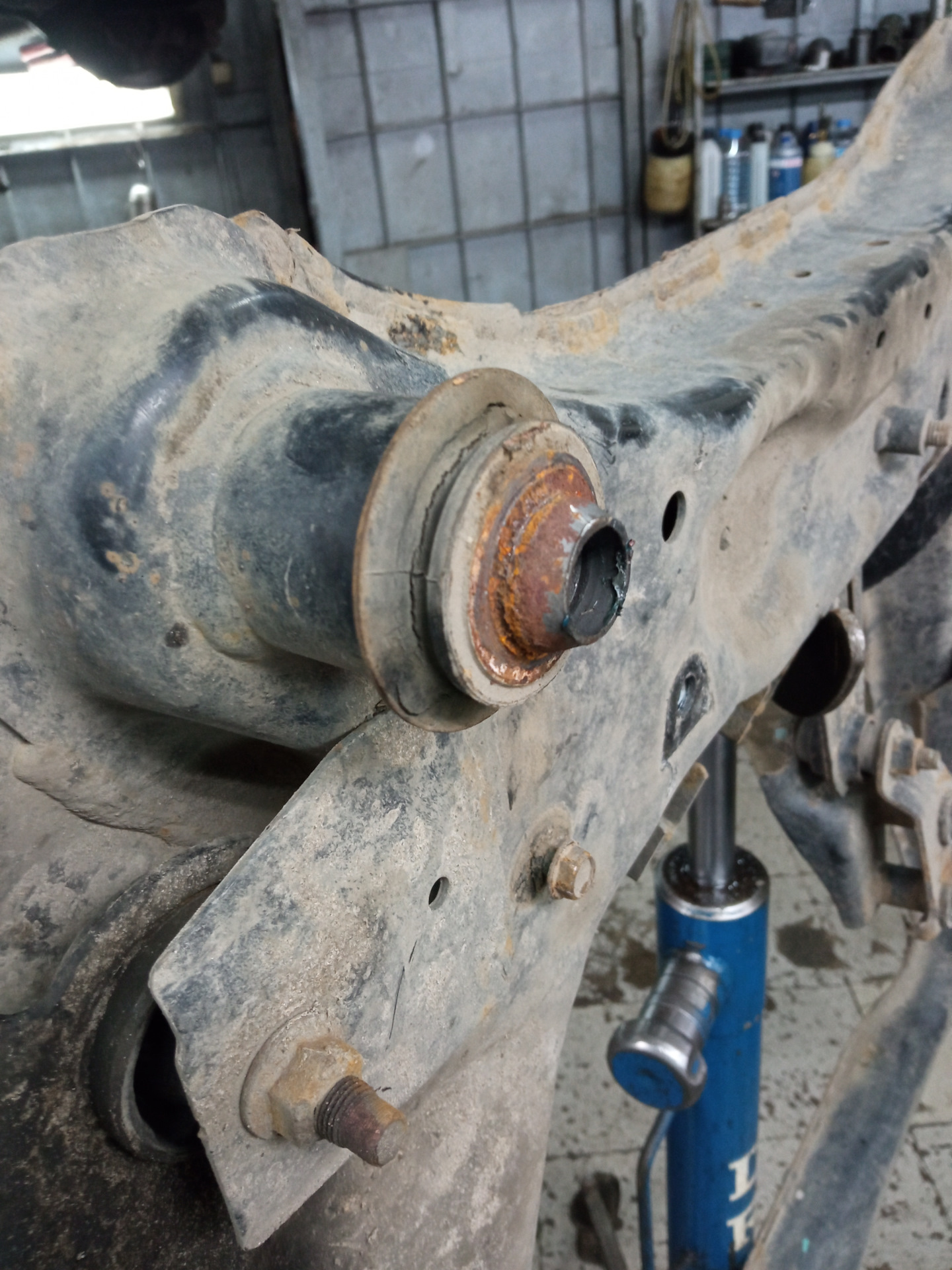 ТО-170 +сайлентблоки подрамника +рулевые наконечники — Nissan X-Trail ...