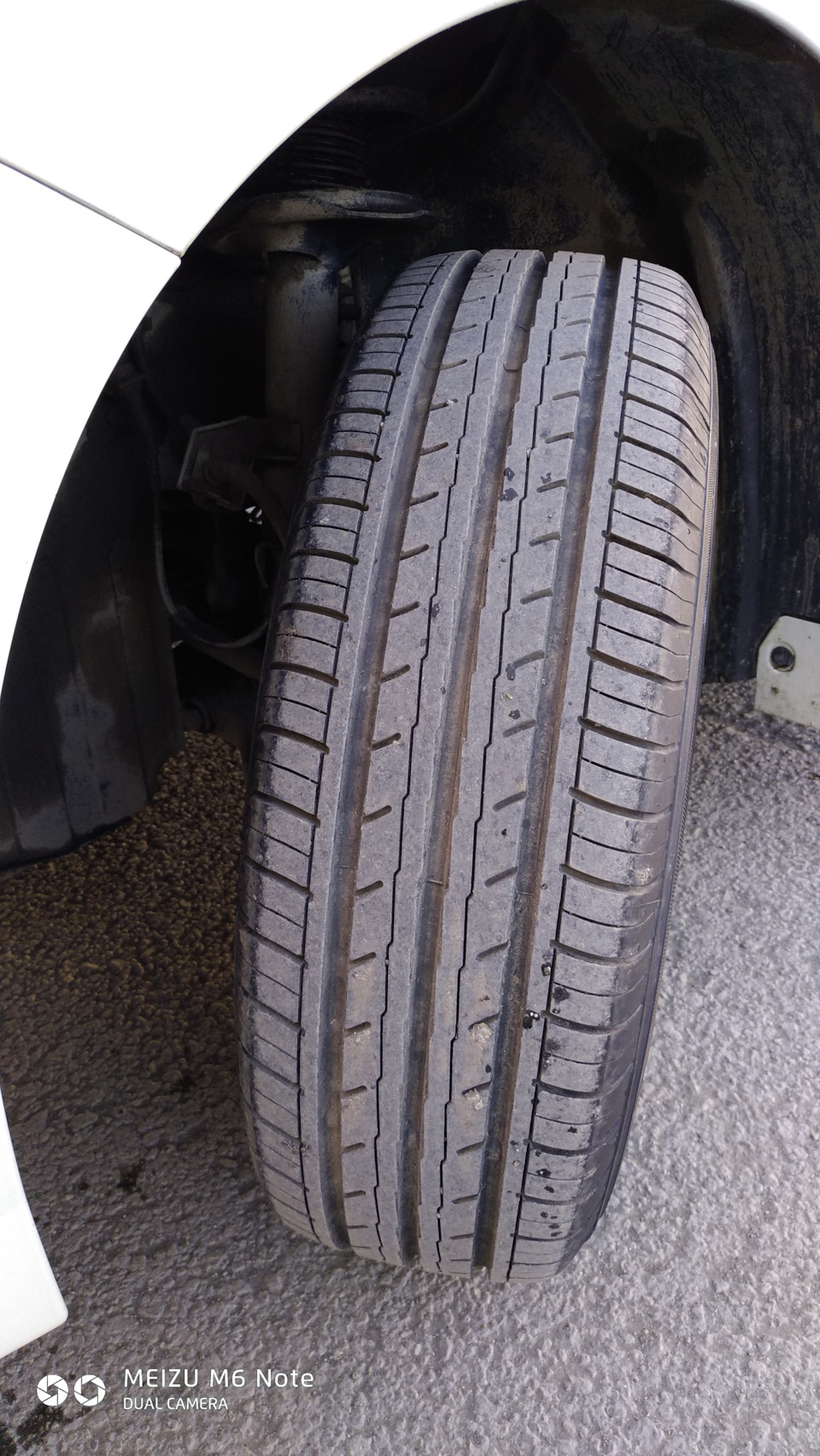 Купил летнии шины YOKOHAMA BLUEARTH-ES ES32 — Nissan Wingroad (Y12), 1 ...