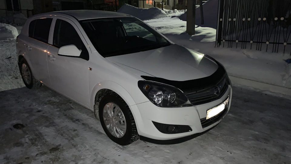 Поднимается и вытекает антифриз с расширительного бочка на автомобиле ...