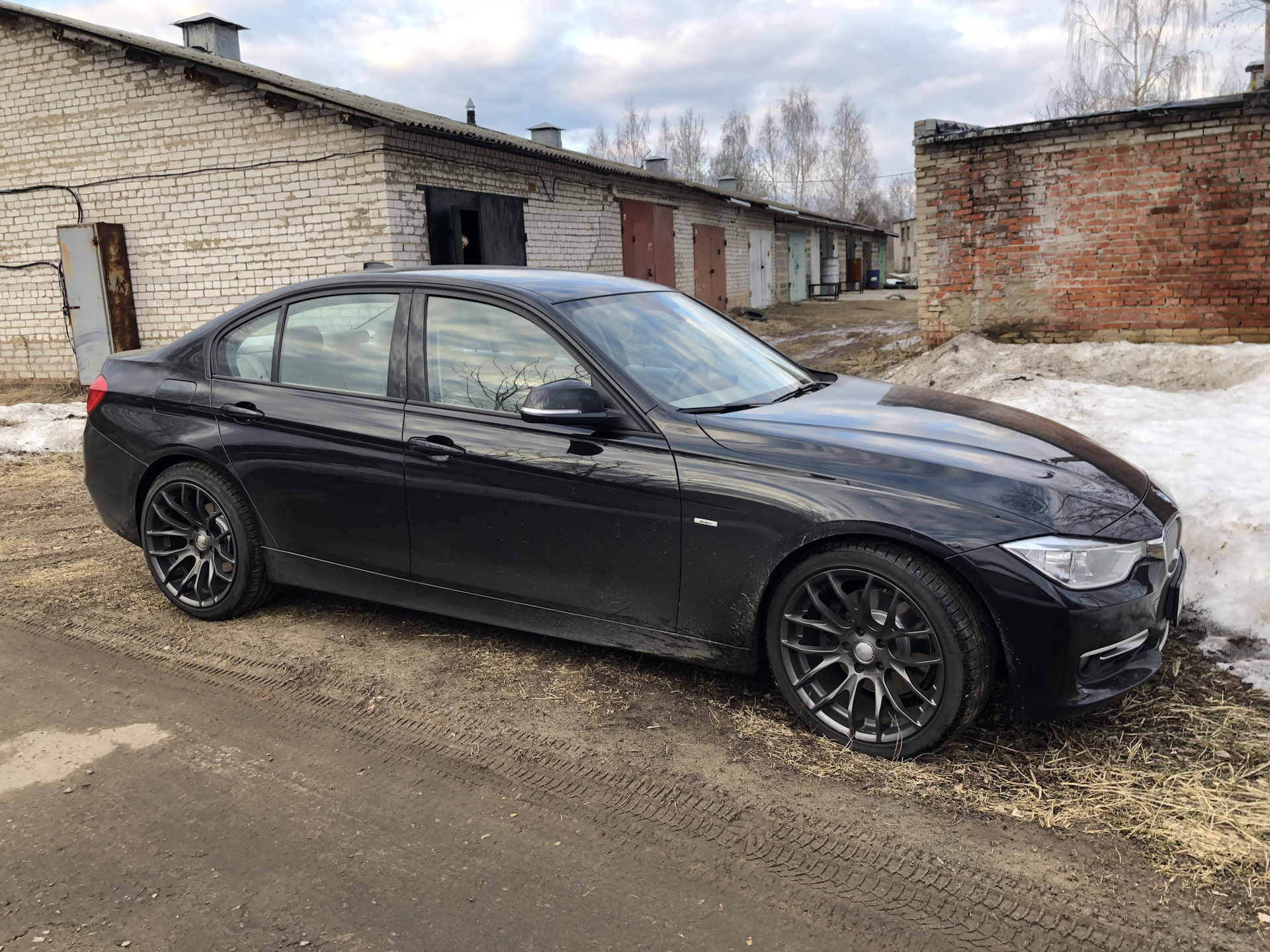 BMW f31 черная