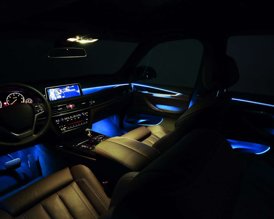 Установка атмосферной LED подсветки в салон авто
