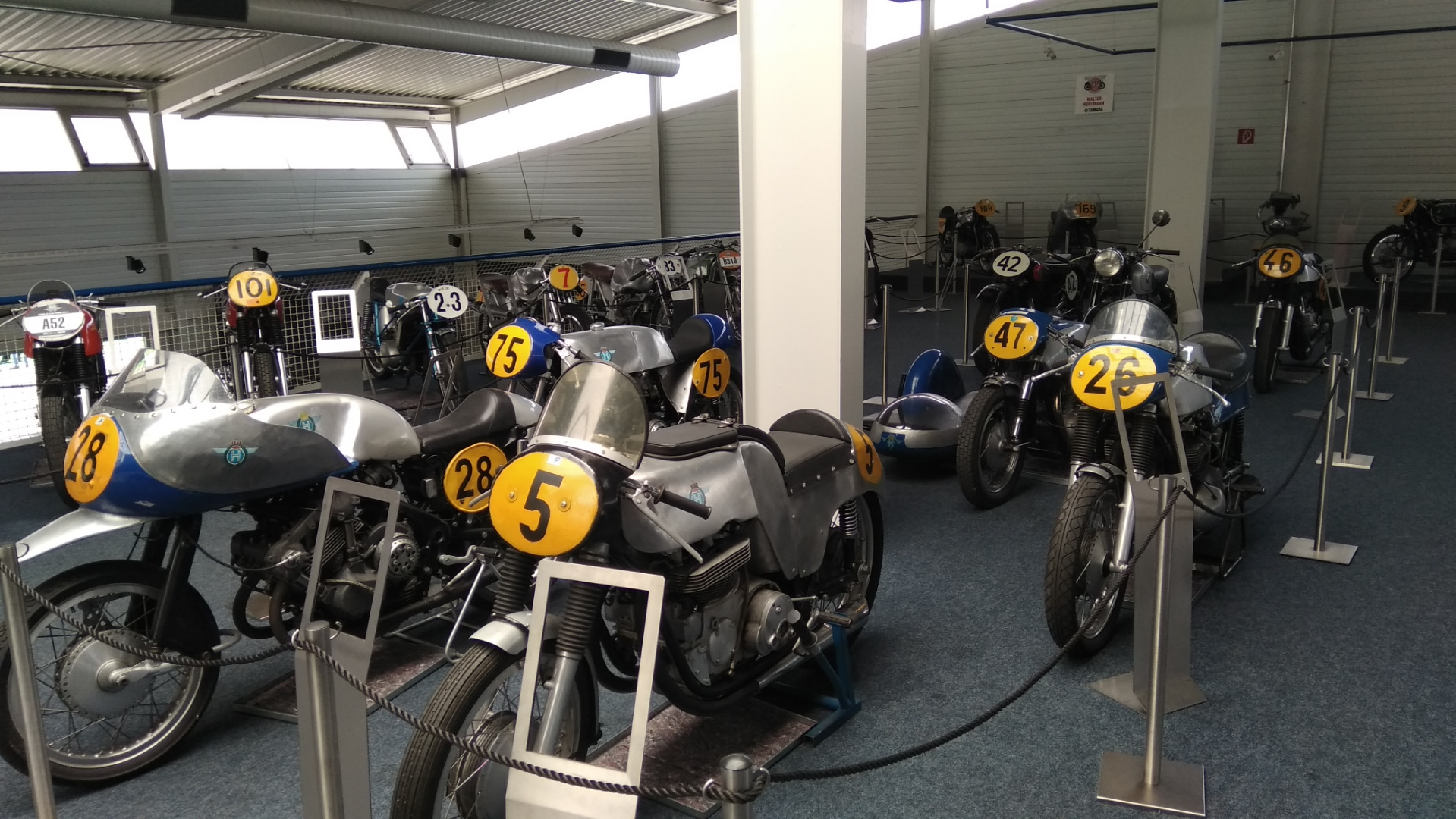 Ремонт подколенной опоры — BMW X6 (E71/E72), 3 л., 2009 года | запчасти ...